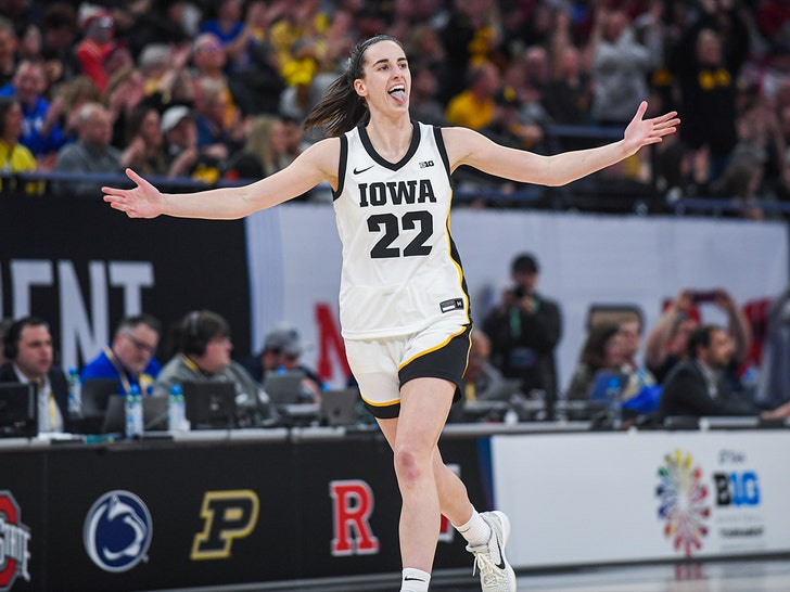 Caitlin Clark -- On The Court