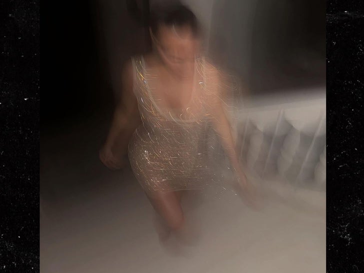 5f5b1c29a70b41248d5111e77122ff43_md 0416-North-West-Takes-Kim-K-Pics-SUB