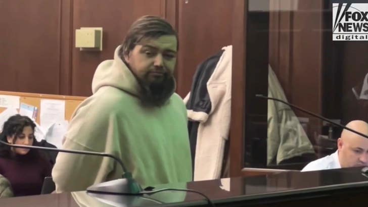 012424_swift_stalker_in_court_1764381