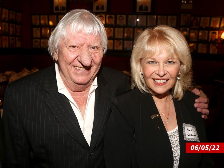 ben lanzarone and wife sub 1