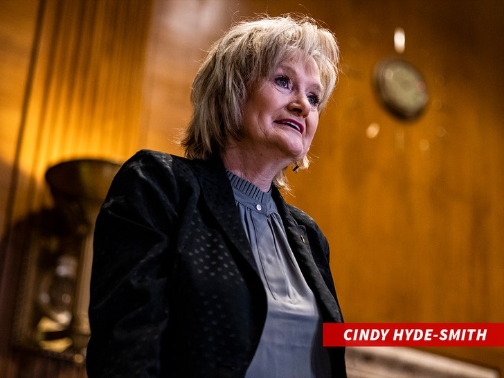 65c3e1c2ab4b4f0b8e31cd45b4f6ad51_md Cindy Hyde-Smith