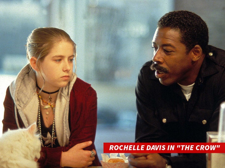 674b08d3054245cb884bc925a25d36f2_md Rochelle Davis in