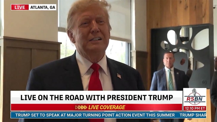 041024_trump_chick_fil_a_kal