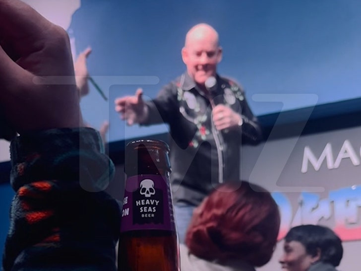 030224-david-koechner-vape-primary-v2