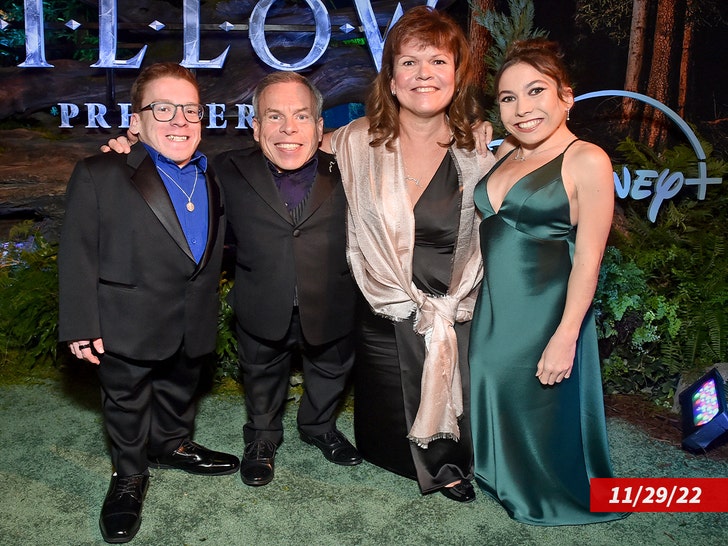 Harrison Davis, Samantha Davis, Warwick Davis, and Annabelle Davis