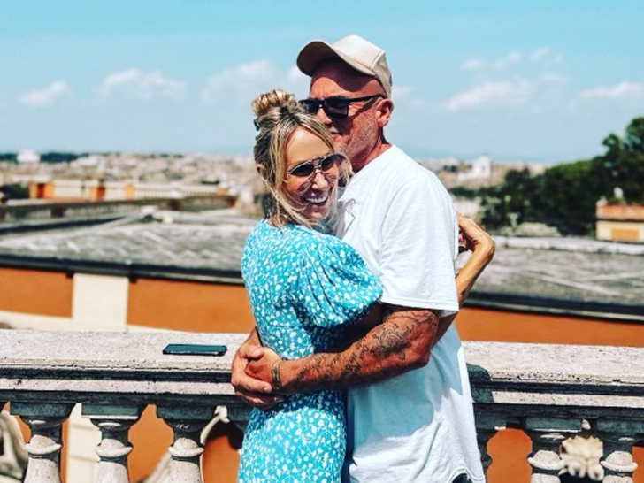 Tish Cyrus & Dominic Purcell Together