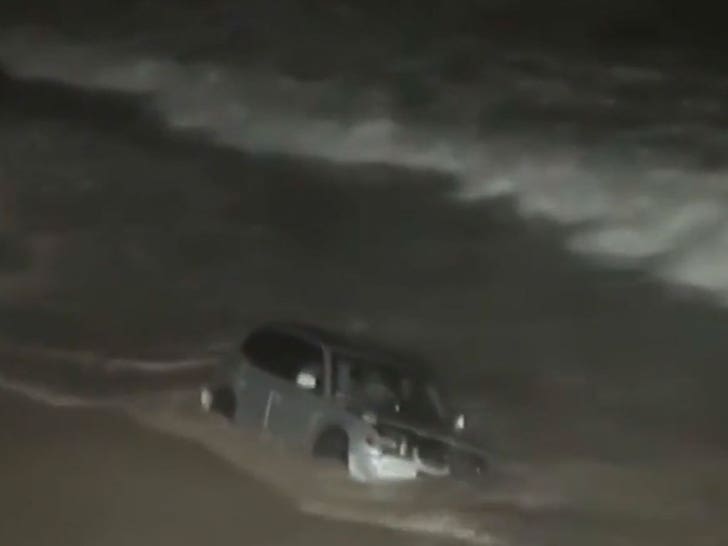 031824-car-crash-ocean-3