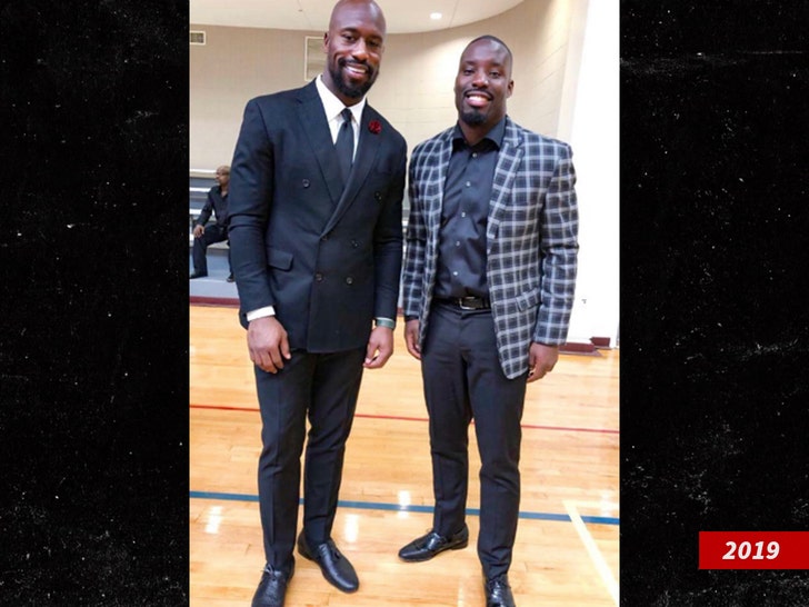 040324 Vontae Davis bothers sub