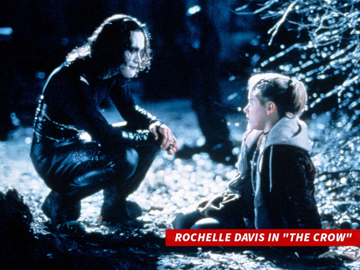 75651235887e4604846e5782d389a560_md Rochelle Davis in