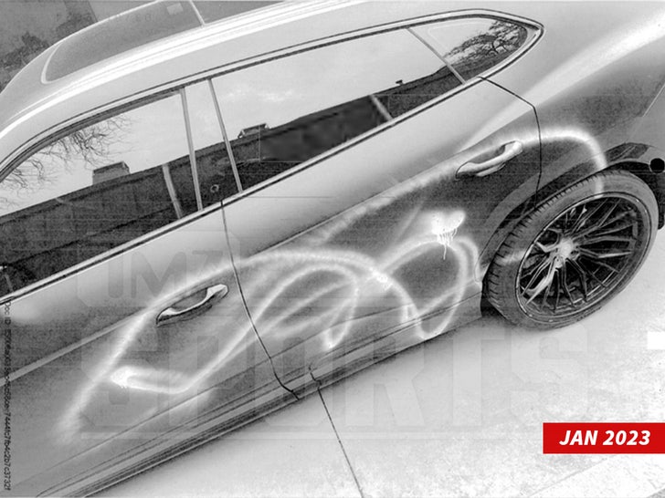 car w graffiti wm_exhibit