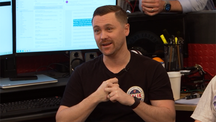 042424_tv_clips_kanye_west_porn.01_00_11_03.Still001