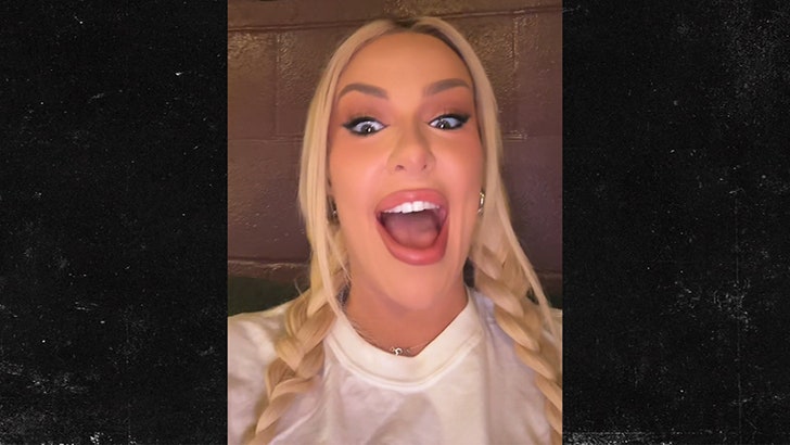 032524_tana_mongeau_kal