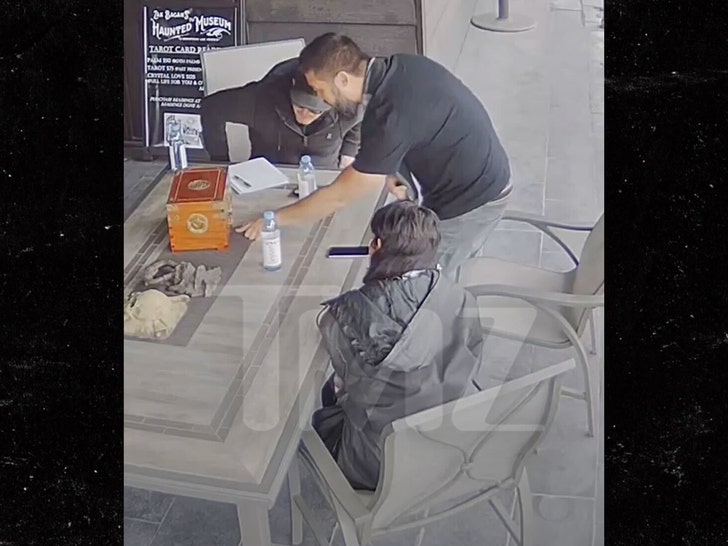 zak bagans and Masumi Max chest