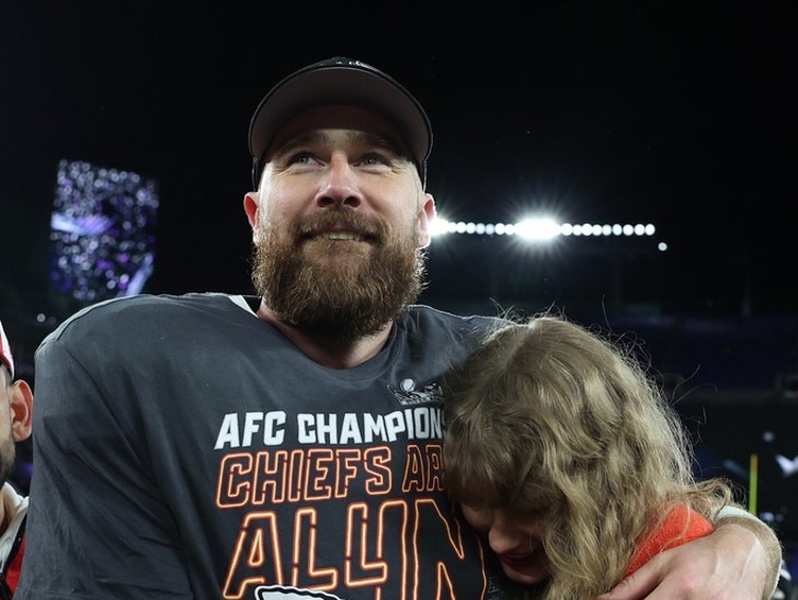 Taylor Swift Kisses Travis Kelce After Chiefs Win