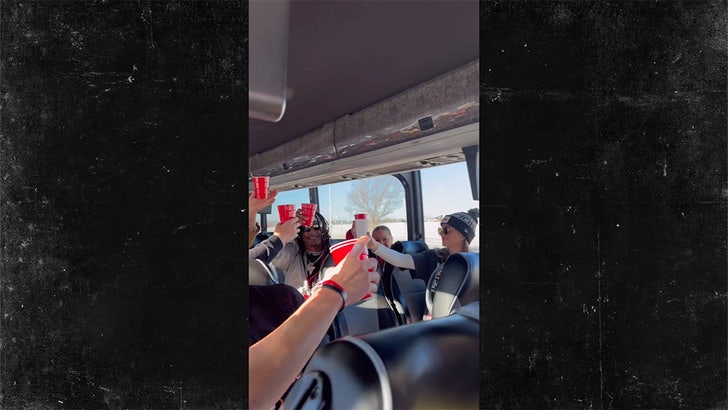 021424_party_bus_chiefs-kal