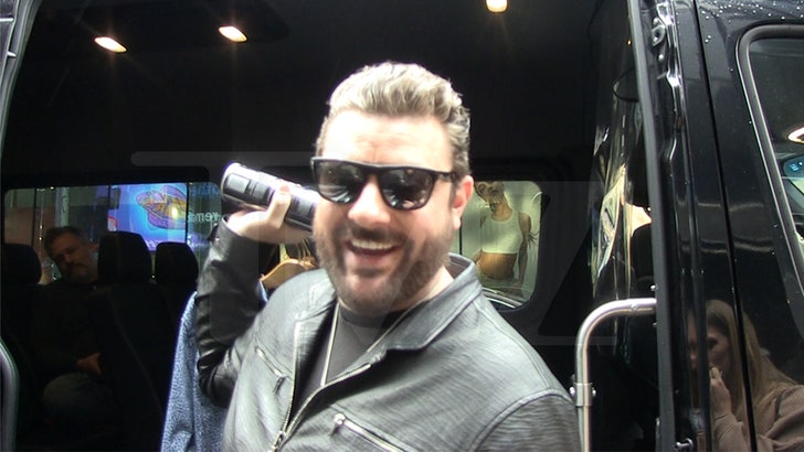 040224_chris_young-kal