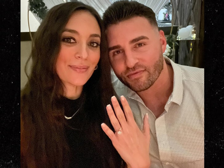 0402-Sammi-Sweatheart-Engaged-ring-photos-primary-3