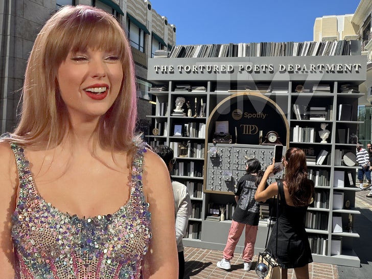 Taylor Swift's 'Poets' Pop-Up