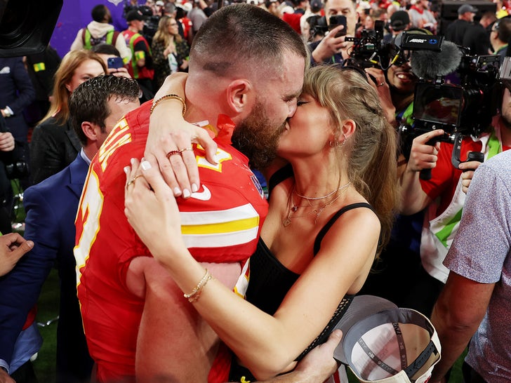 Taylor Swift And Travis Kelce -- Kissing After Super Bowl LVIII Win
