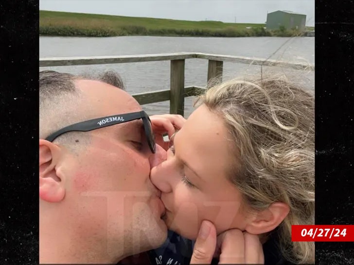 Gypsy rose_Urker_sub_TMZ