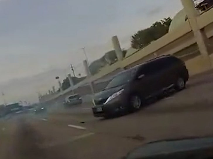 033124-dashcam-accident-minivan-primary