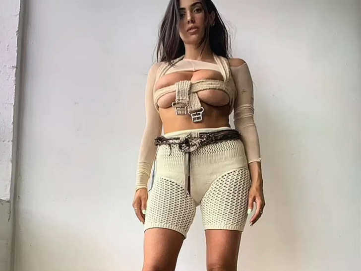 Bianca Censori Hot Shots