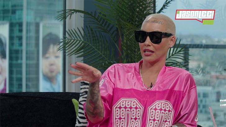 9d54216289b449ee9db33e3e23313481_md-1 031424-amber-rose-mgk-kal