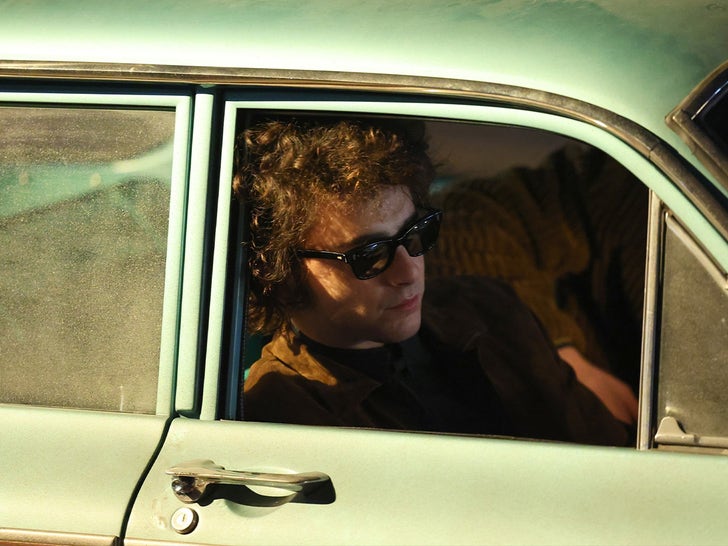 0325-Timothee-Chalamet-In-Car-A-Complete-Unknown-SUB-