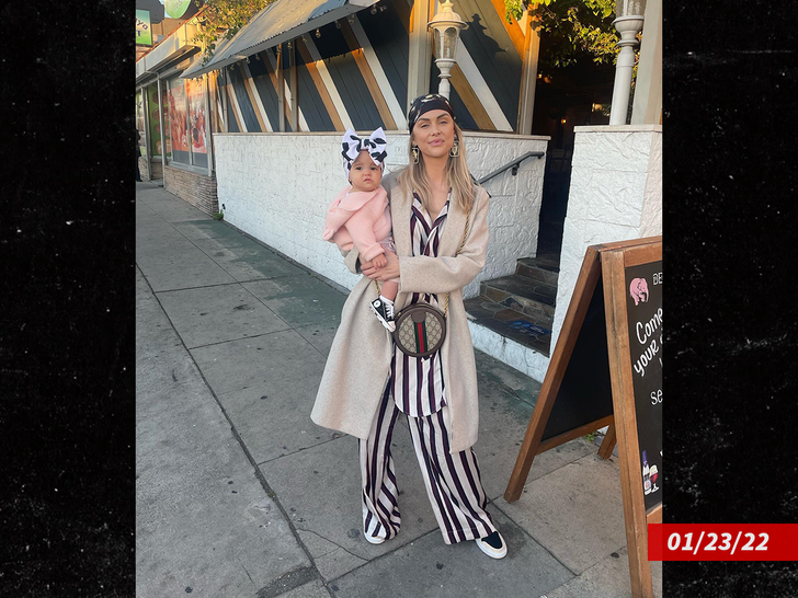 Lala Kent  with daughter instagram photo