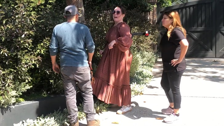 a9264feebc7749748802ba0d836196f5_md 043024_melissa_mccarthy_kal