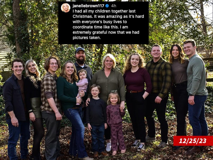 janelle brown family photo