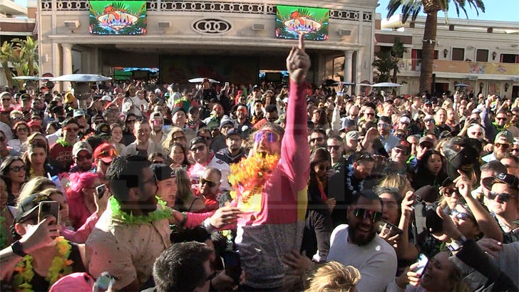 021224_gronk_mojo_kal