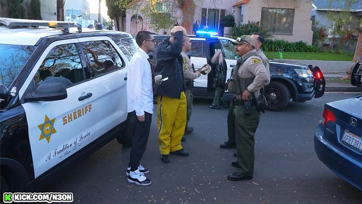 022124_streamers_talk_to_cops_kal