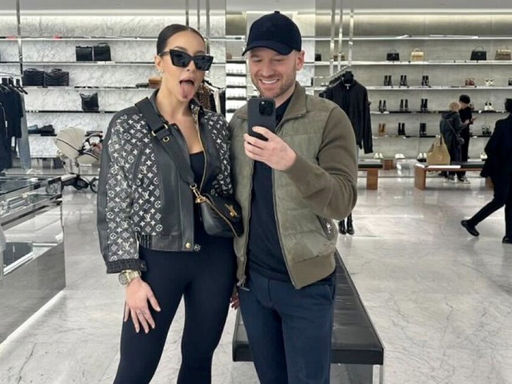 Sean Evans and Melissa Stratton