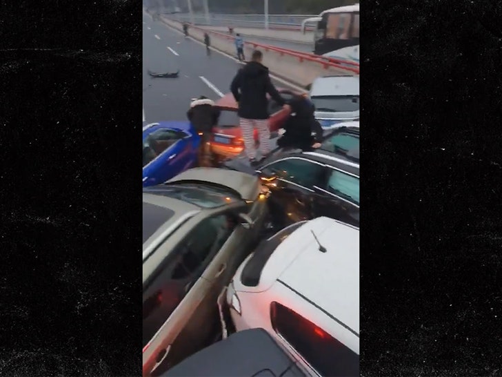 022324-car-pileup-wreckage-primary-v1