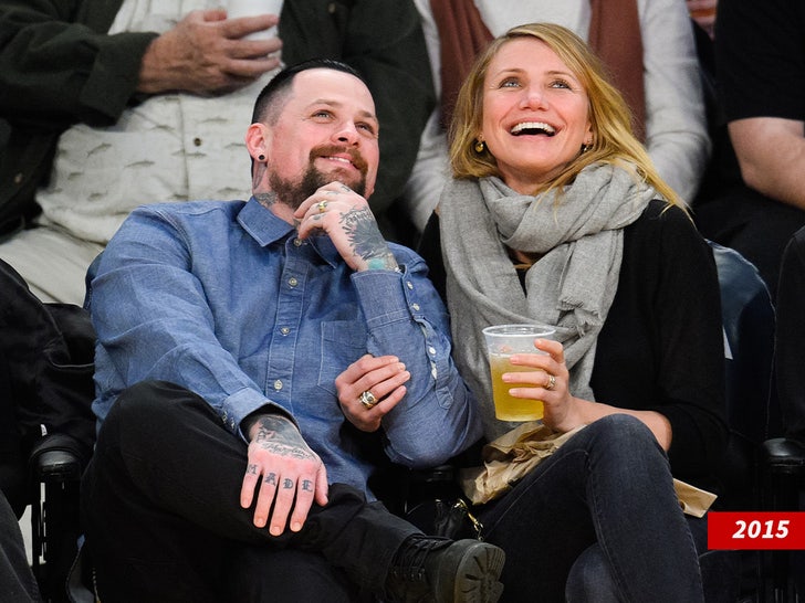 b3bd378c548249d7907b59a1438099e0_md Cameron Diaz Ben Madden sub 2