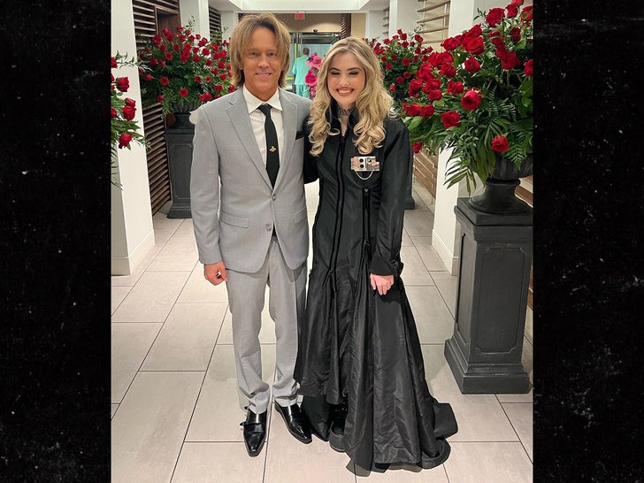 _Larry Burkhead and daughter_sub 1