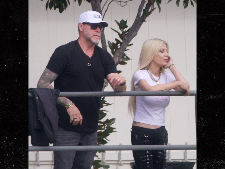 Tori Spelling has been seen with her estranged husband, Dean McDermott