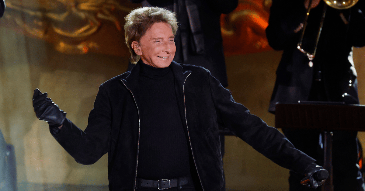 barry-manilow-cancer-diagnosis-worse-than-anyone-knows-2-1766502483265 Photo of Barry Manilow