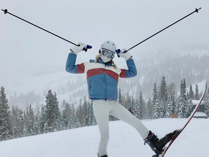 Skiing Stars -- Slide On Down!