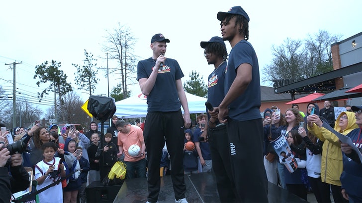 041124_ncaa_canes_primary_kal