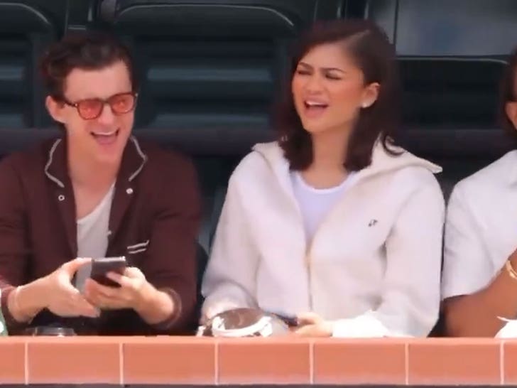 031724-tom-holland-zendaya-1