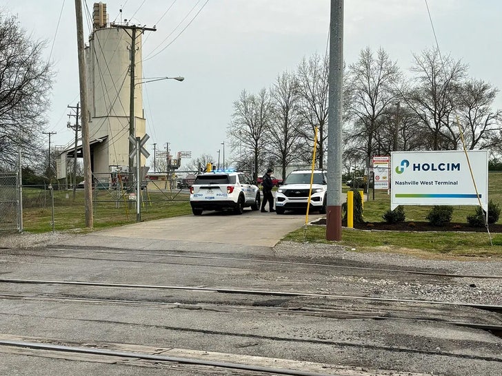 c017bc3868c5474bac36851c08a8603f_md Body found in Cumberland sub 1