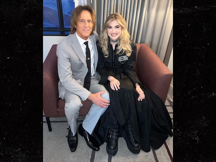 Larry Burkhead and daughter_sub 2