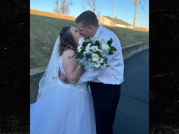 gas station wedding_Tiana and Logen Abney