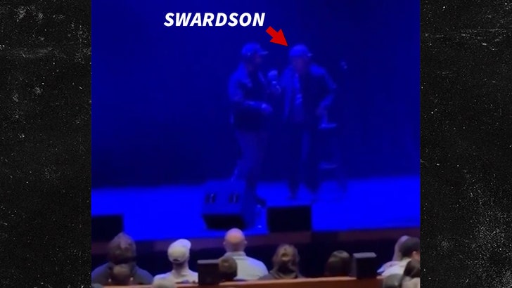 030424_nick_swardson_kal