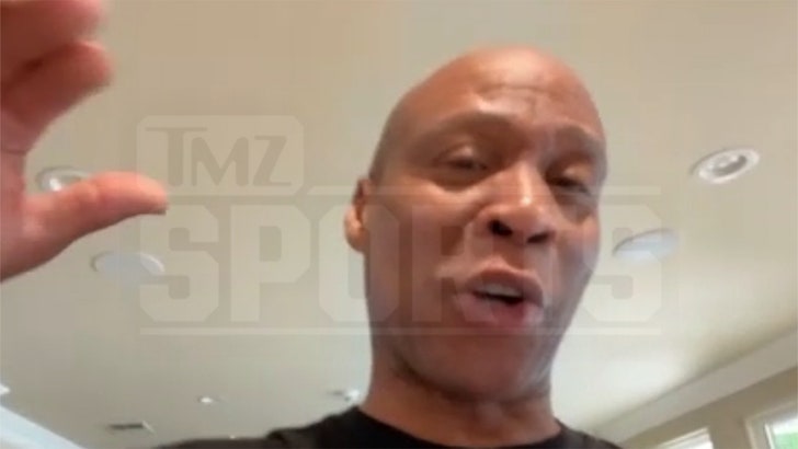 040524_byron_scott-_coaching_kal