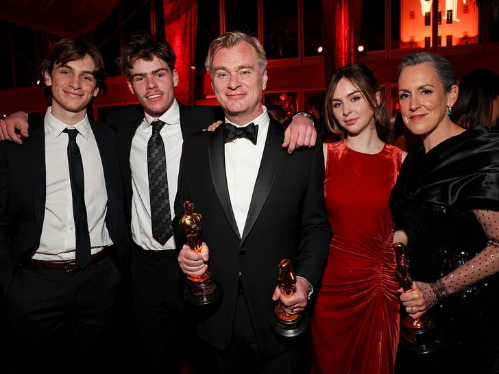 0311-2024-Vanity-Fair-Oscar-Party-primary