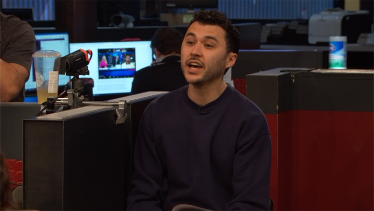 cf6f2c02bdc84585816c806f3c7a85eb_md-1 040224_tv_clips_jojo_siwa_bad_girl_iheart.01_00_07_23.Still002