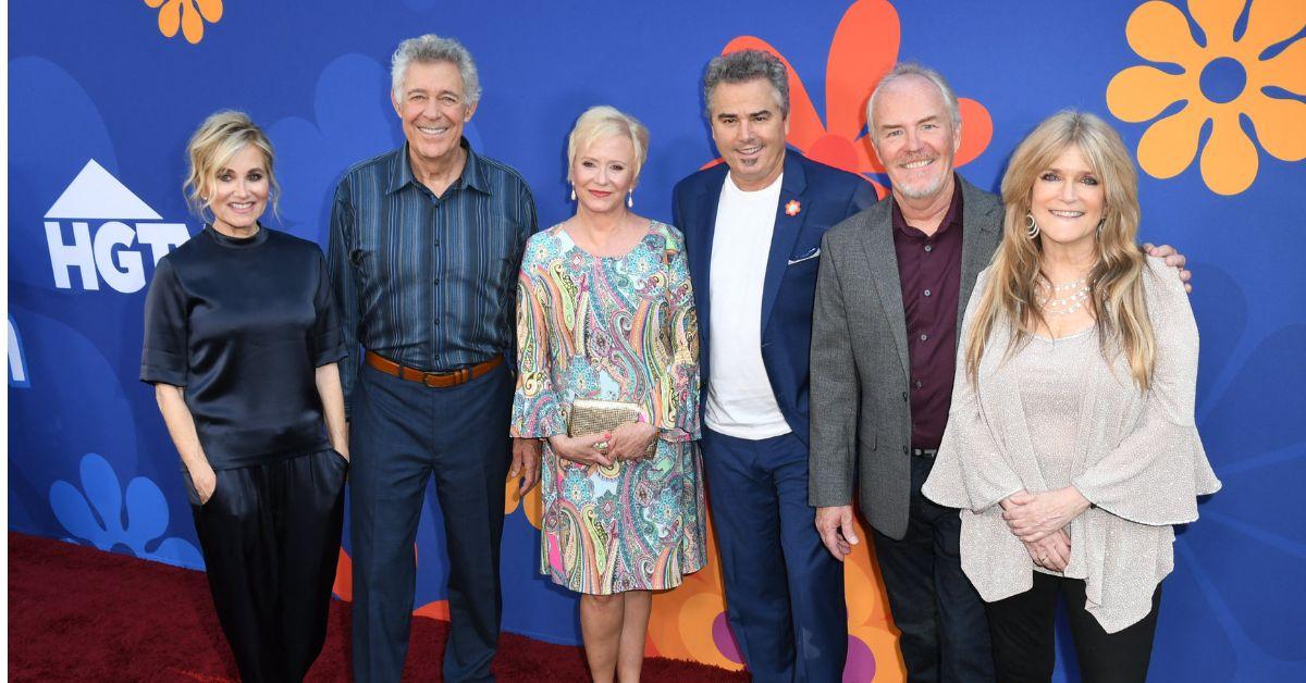 Photo of The Brady Bunch Siblings